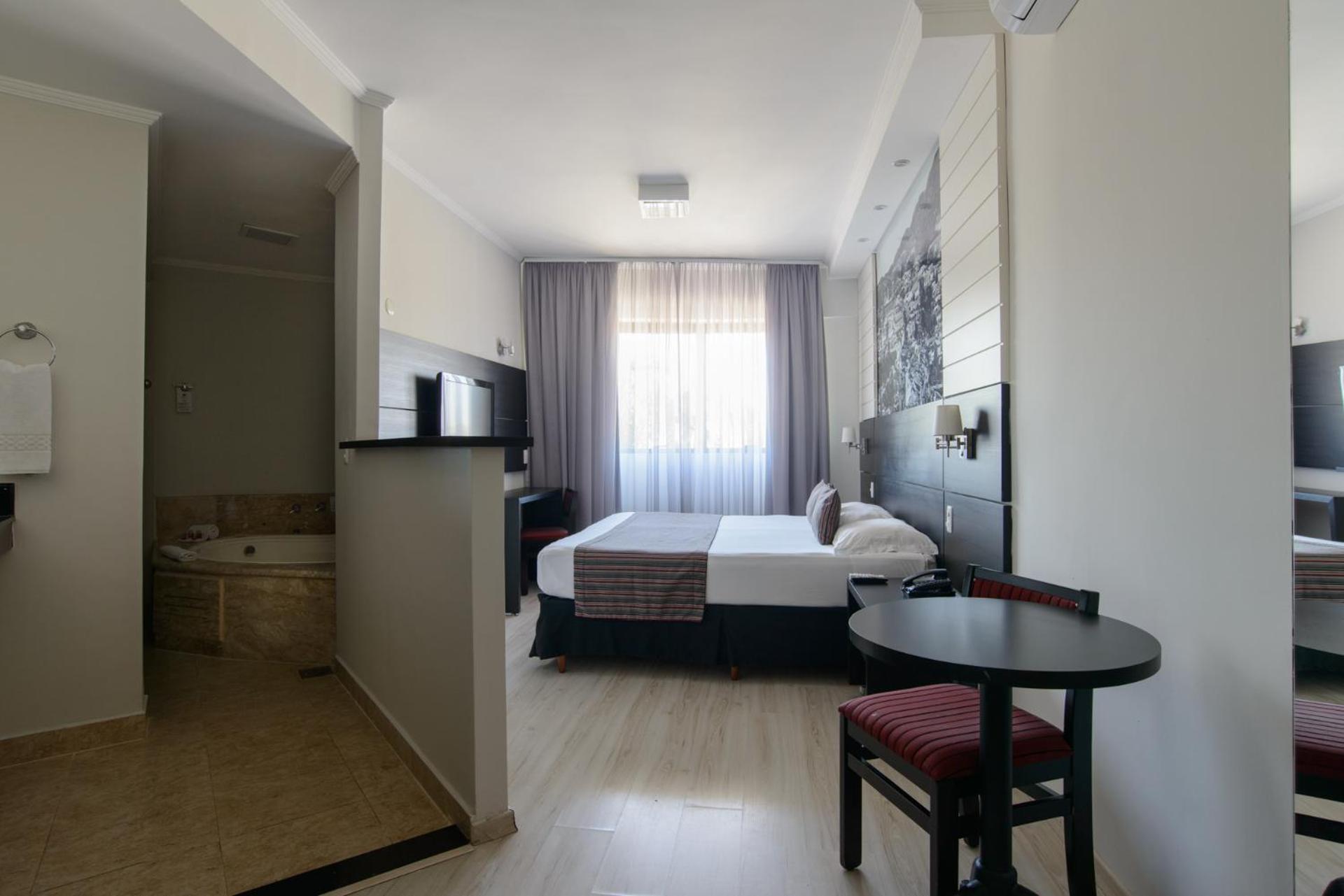 Faro Hotel Taubate Exterior photo