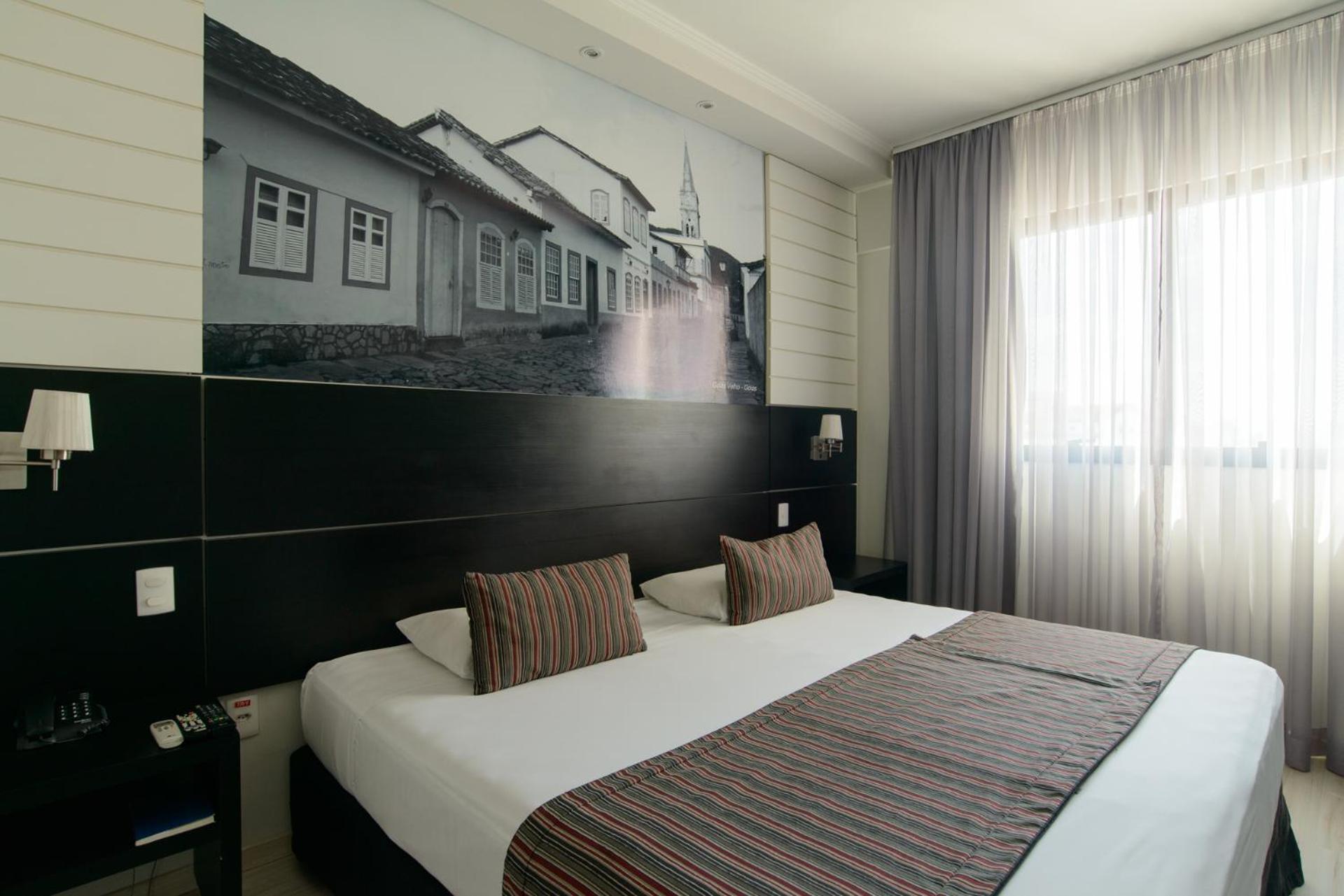 Faro Hotel Taubate Exterior photo